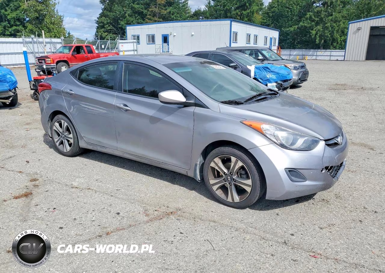 2013 Hyundai Elantra Gls VIN:KMHDH4AE9DU708995 - 4