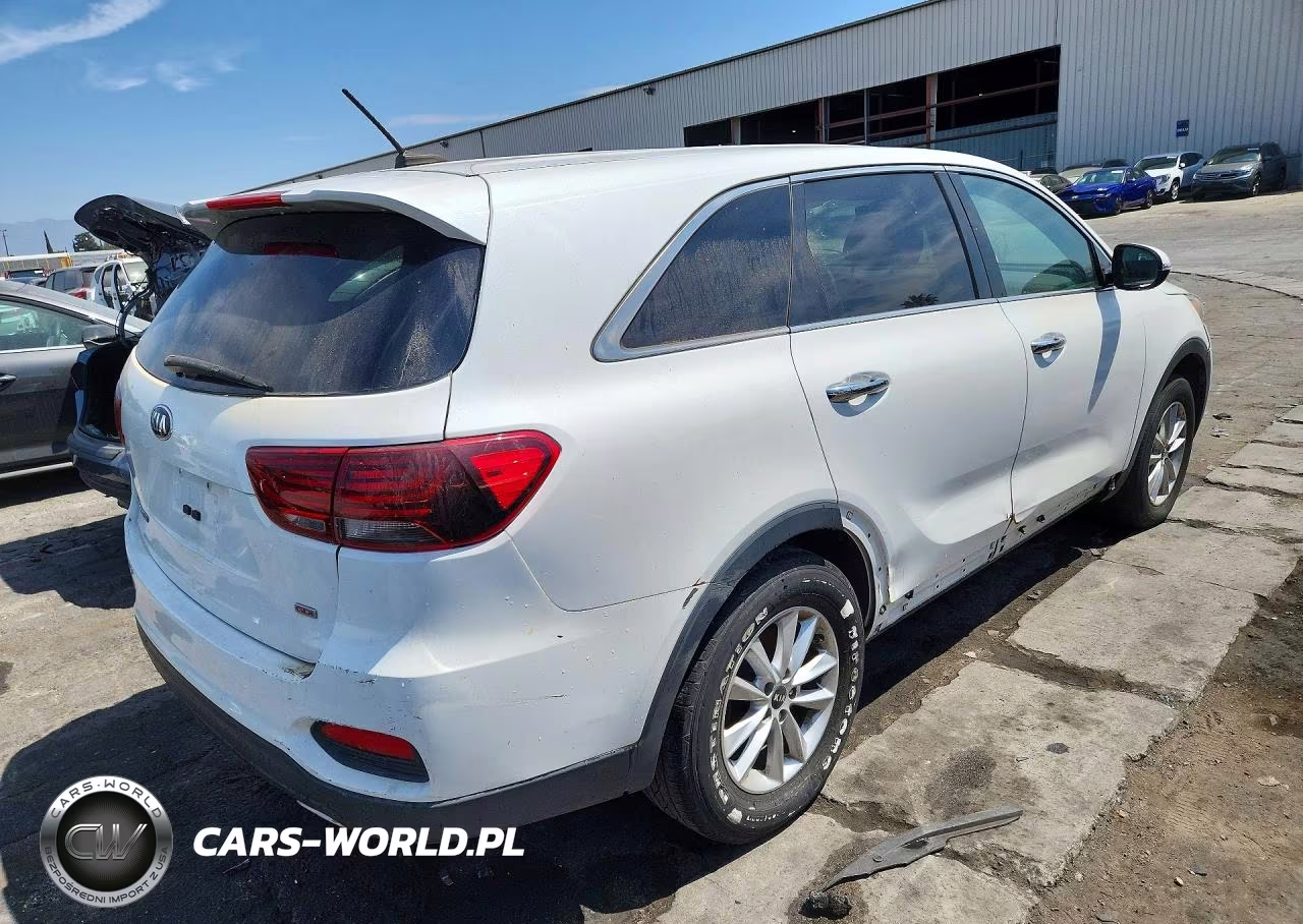 2019 Kia Sorento Lx VIN:5XYPG4A36KG537107 - 3