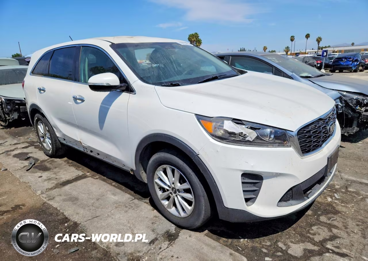 2019 Kia Sorento Lx VIN:5XYPG4A36KG537107 - 4