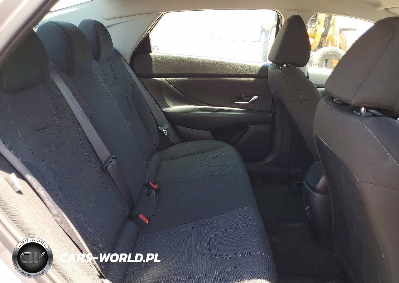 2026 Hyundai Elantra Se VIN:KMHLL4DG2TU099254 - 10