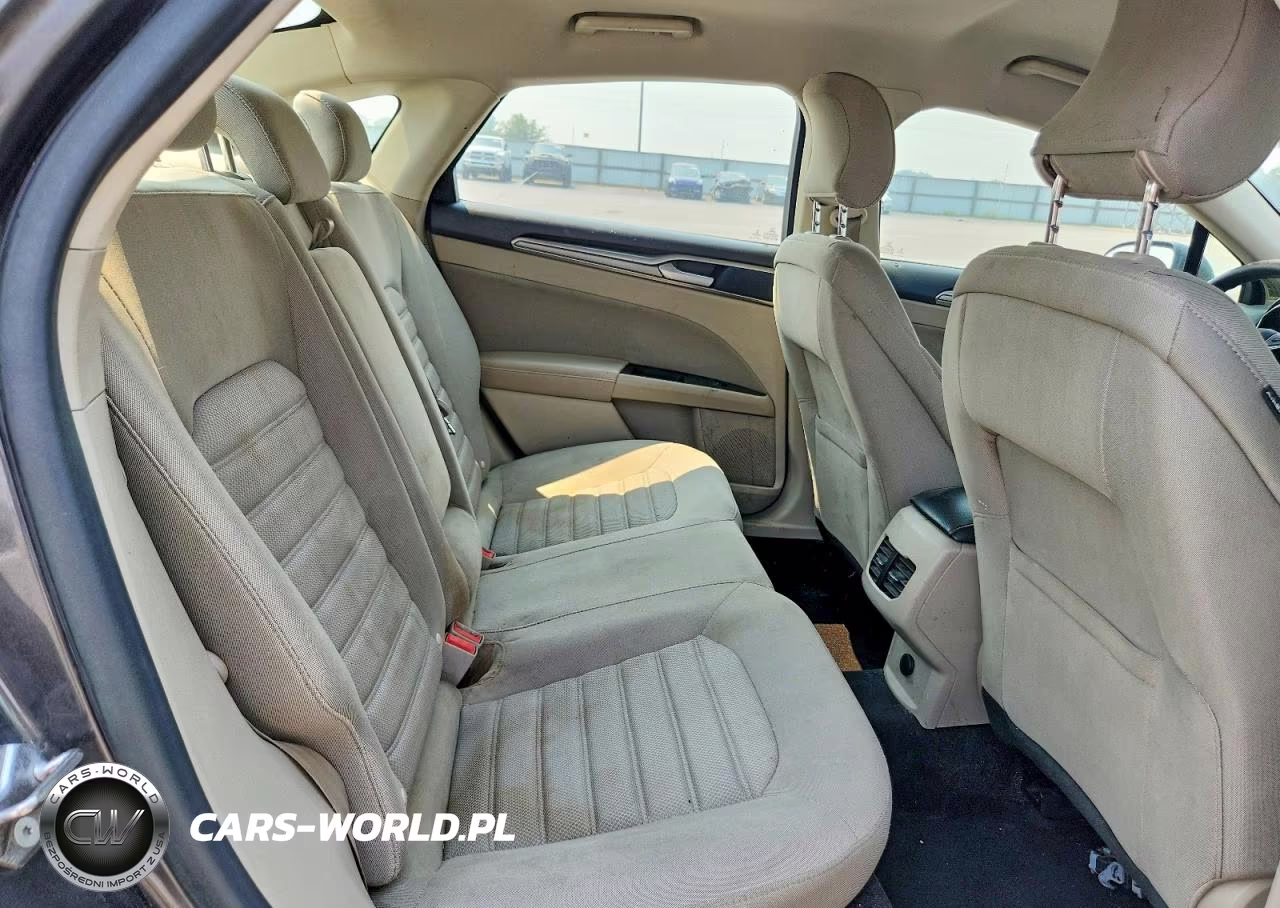 2019 Ford Fusion Se VIN:3FA6P0T96KR179668 - 10