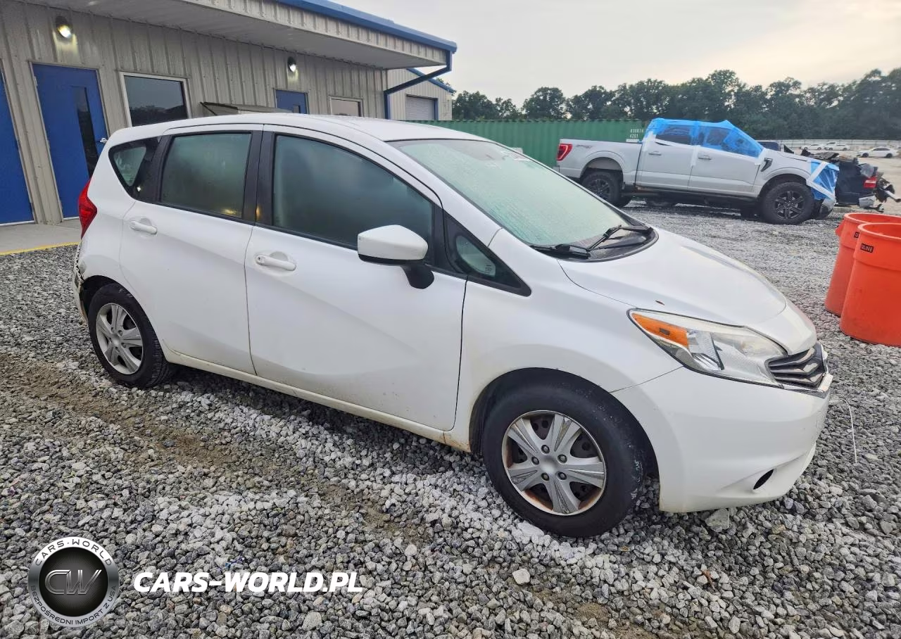 2015 Nissan Versa Note S Plus VIN:3N1CE2CP2FL423342 - 4