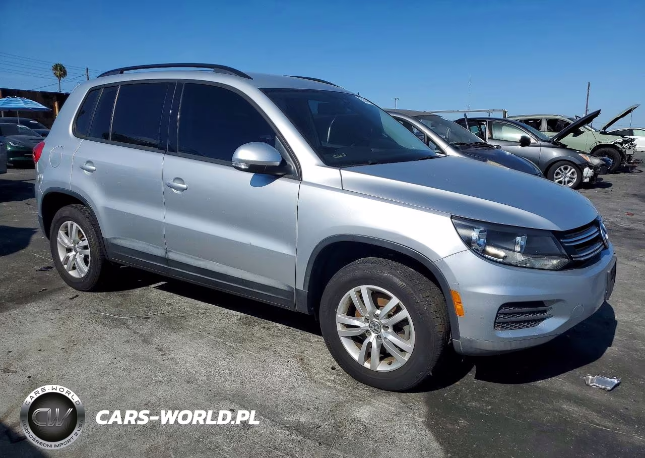 2016 Volkswagen Tiguan S VIN:WVGAV7AX6GW525884 - 4