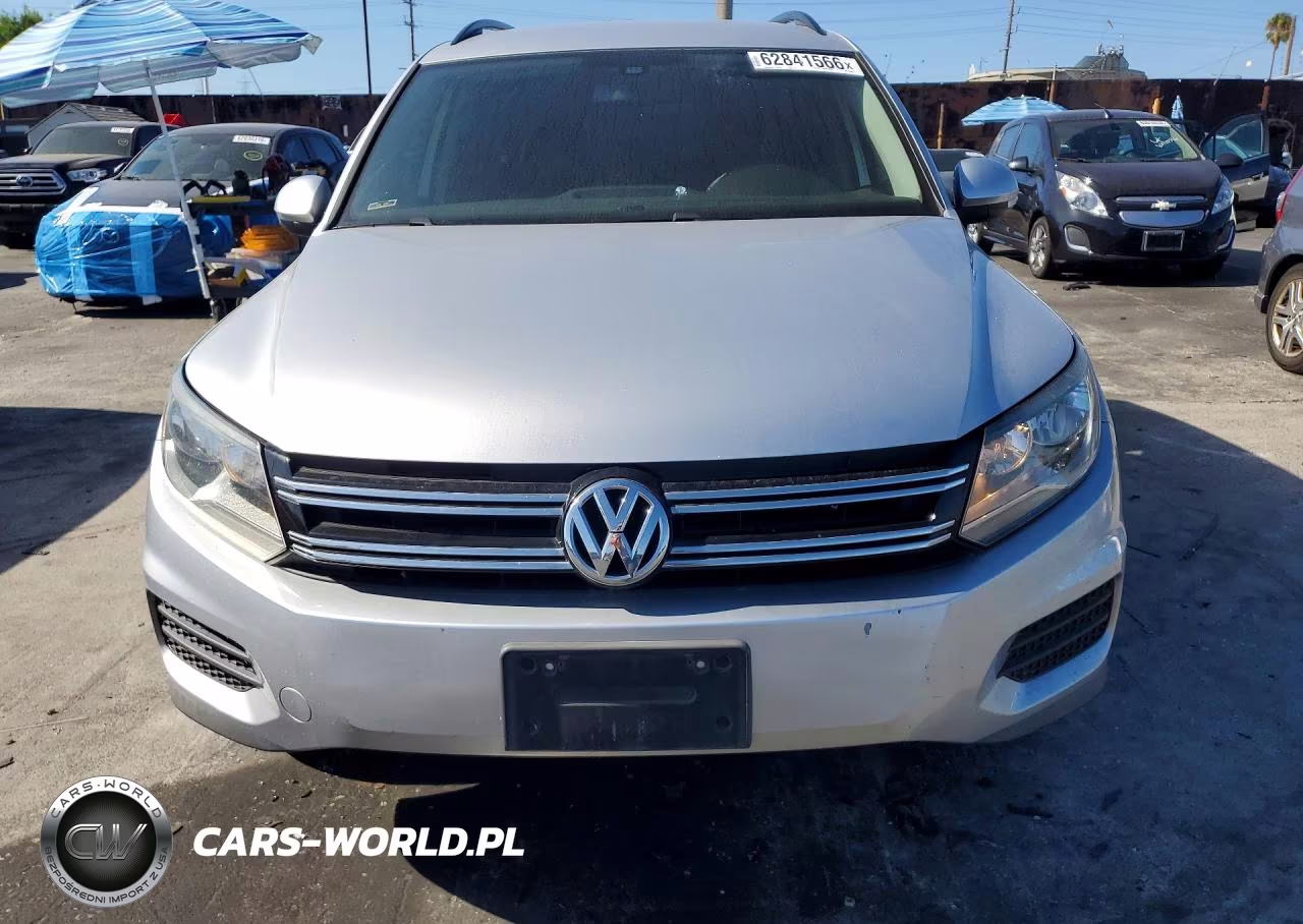 2016 Volkswagen Tiguan S VIN:WVGAV7AX6GW525884 - 5