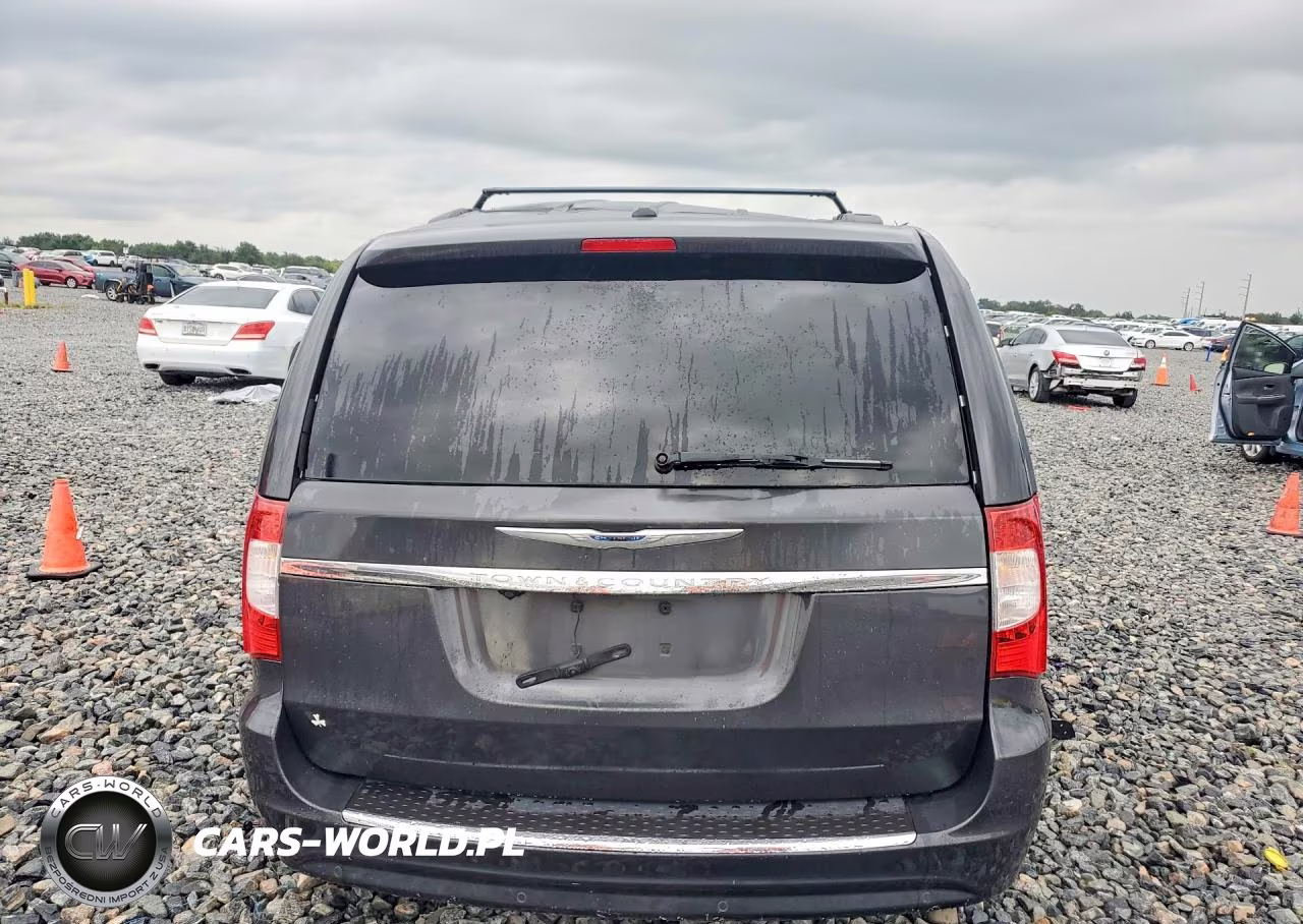 2011 Chrysler Town & Country Touring L VIN:2A4RR8DG1BR666225 - 6