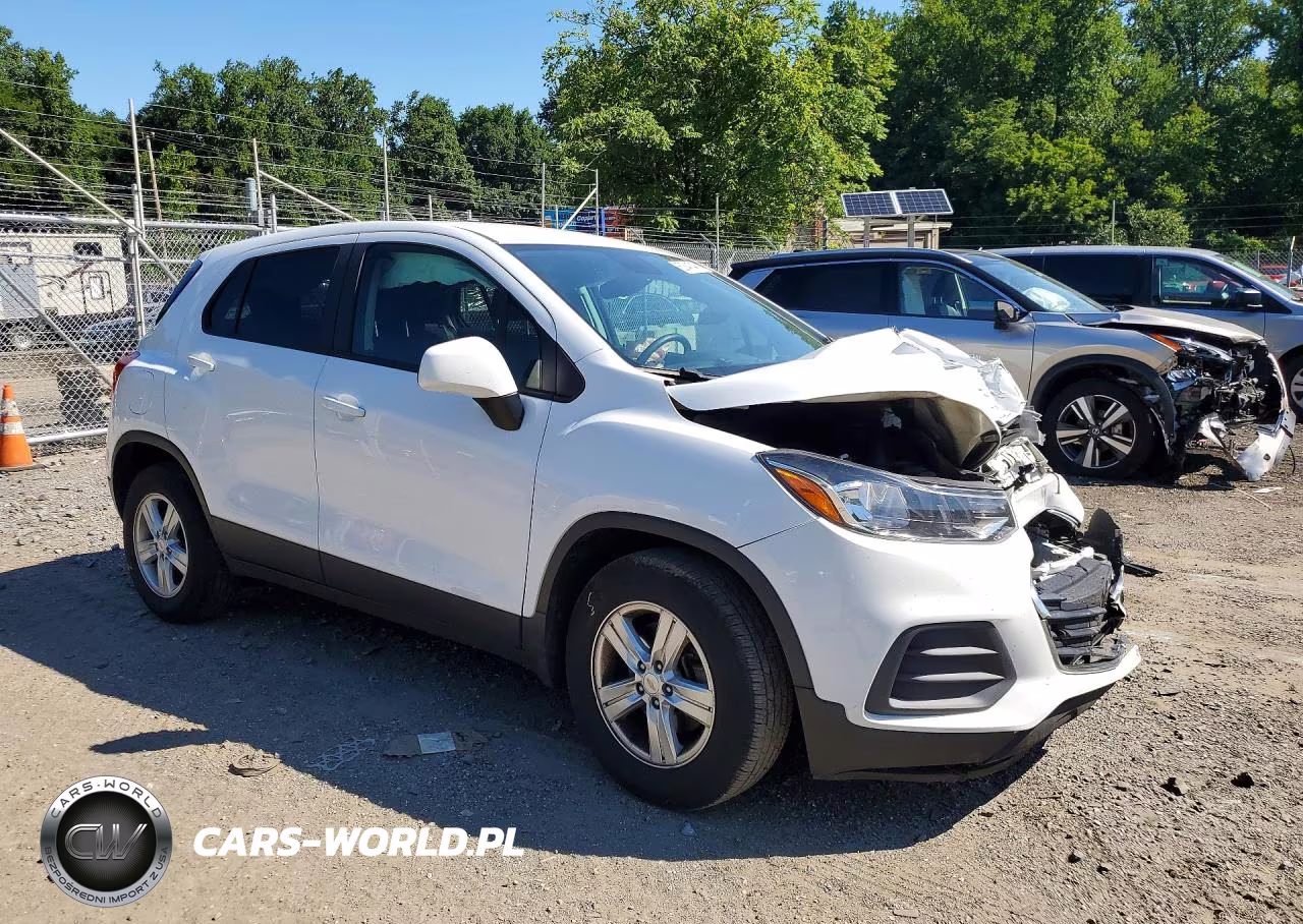 2021 Chevrolet Trax Ls VIN:KL7CJKSB8MB305712 - 4