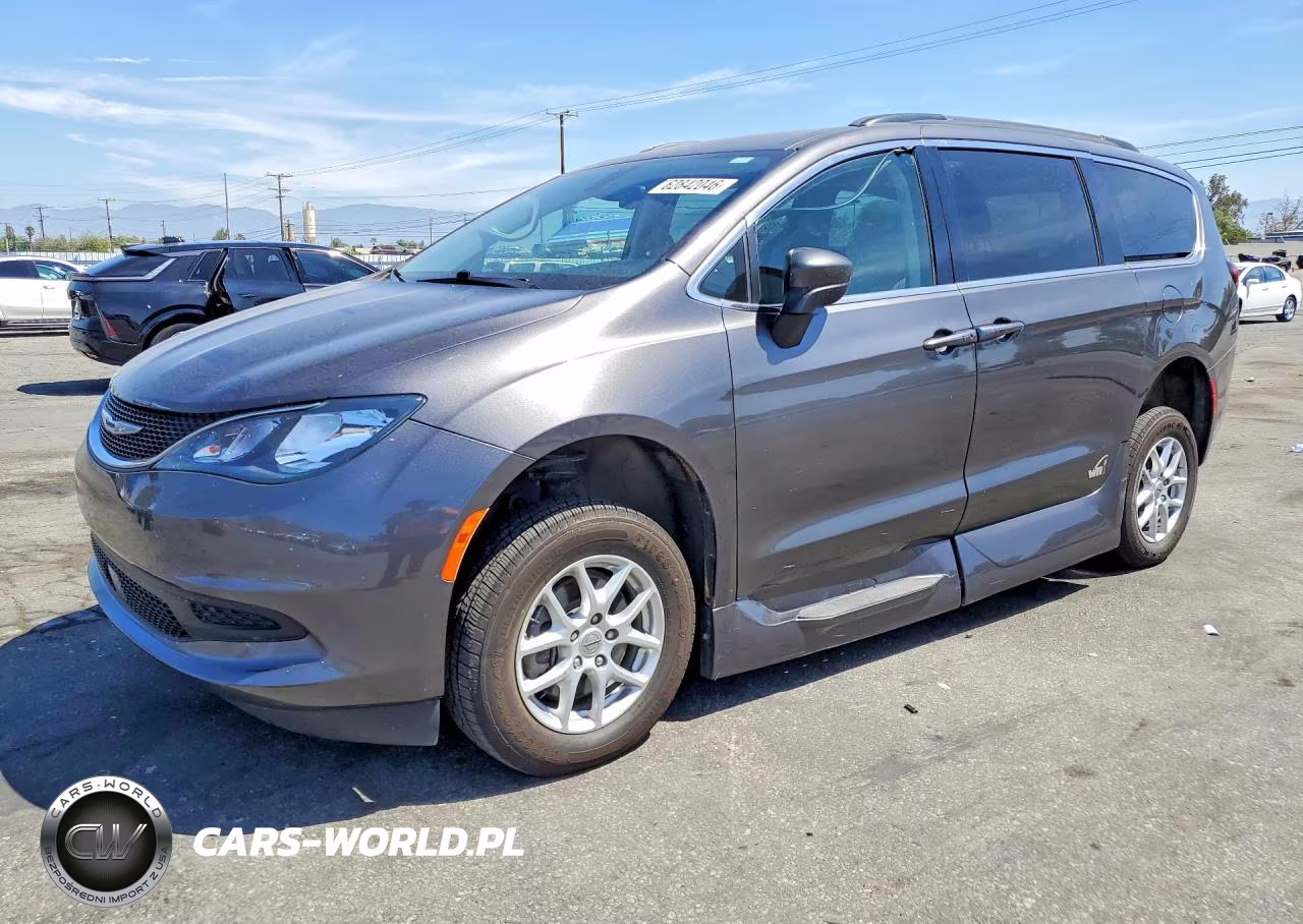 2021 Chrysler Voyager Lxi VIN:2C4RC1DG6MR537964 - 1