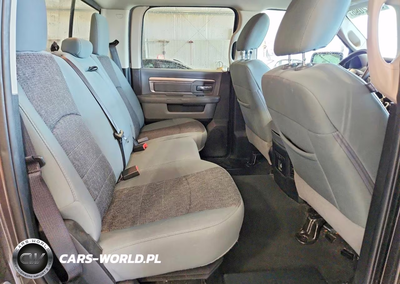 2018 Ram 1500 Slt VIN:3C6RR7LT8JG227095 - 10