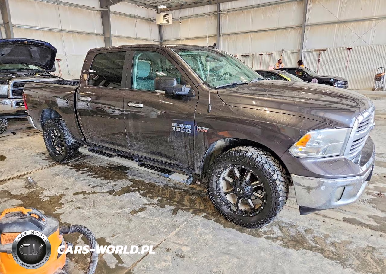 2018 Ram 1500 Slt VIN:3C6RR7LT8JG227095 - 4