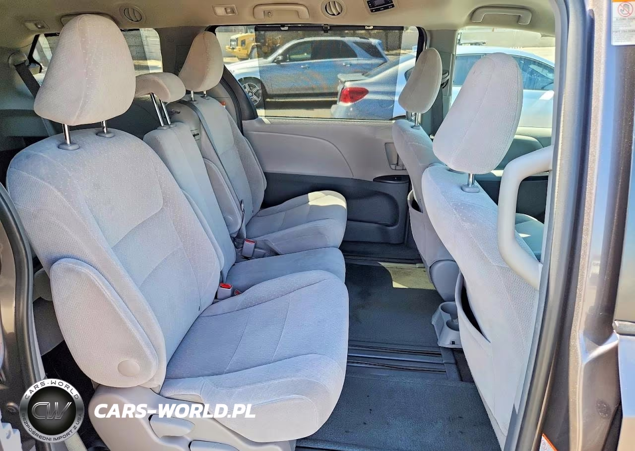 2017 Toyota Sienna Le VIN:5TDKZ3DC4HS784261 - 10
