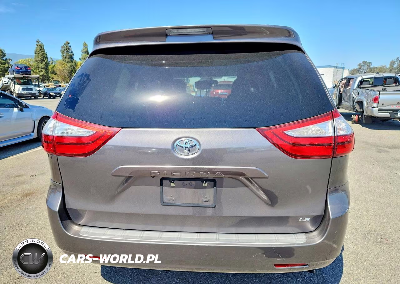 2017 Toyota Sienna Le VIN:5TDKZ3DC4HS784261 - 6