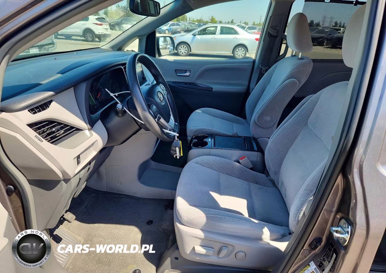 2017 Toyota Sienna Le VIN:5TDKZ3DC4HS784261 - 7