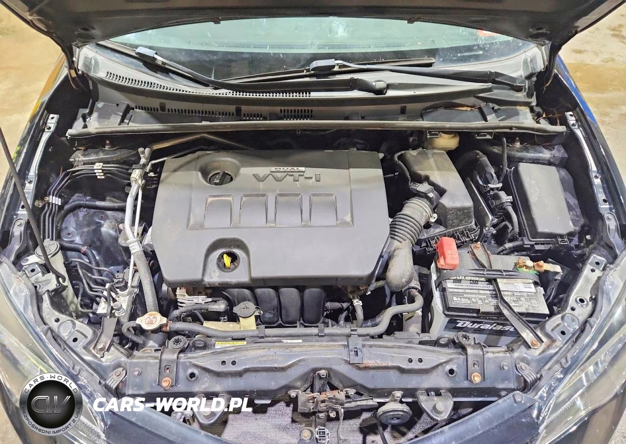 2018 Toyota Corolla Le VIN:5YFBURHE8JP835448 - 11