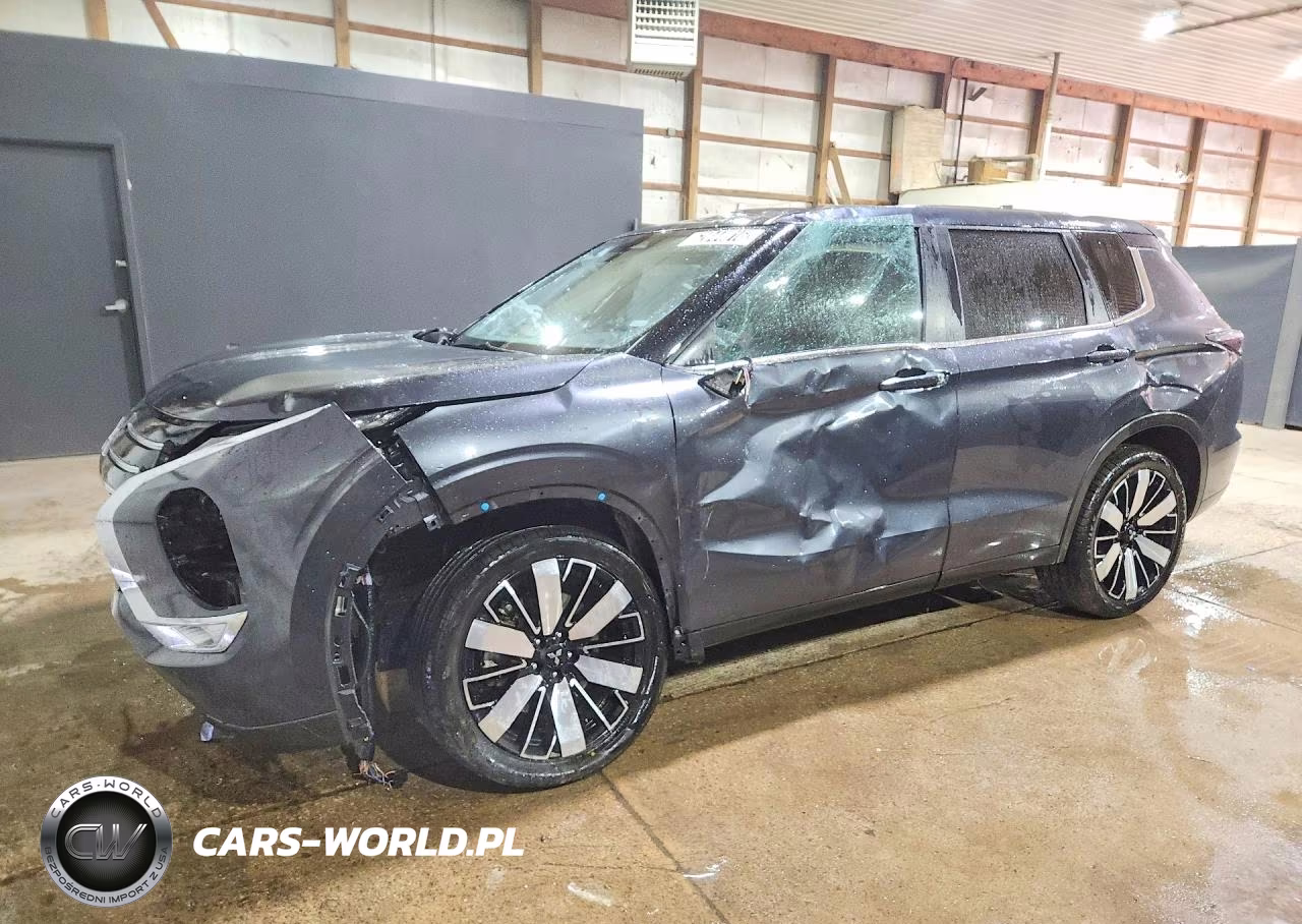 2025 Mitsubishi Outlander Se – zdjęcie 1 z 14