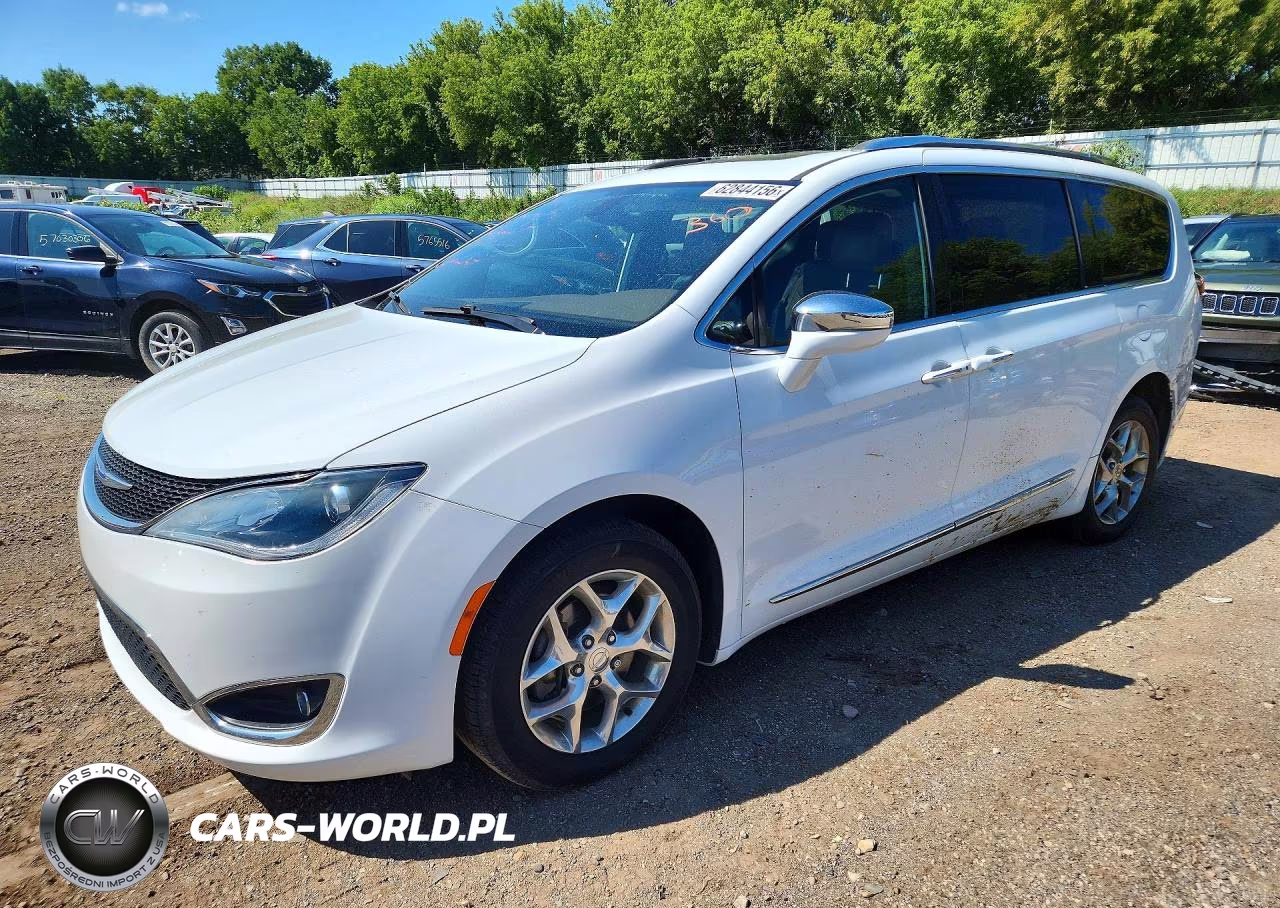 2019 Chrysler Pacifica Limited VIN:2C4RC1GG7KR644045 - 1