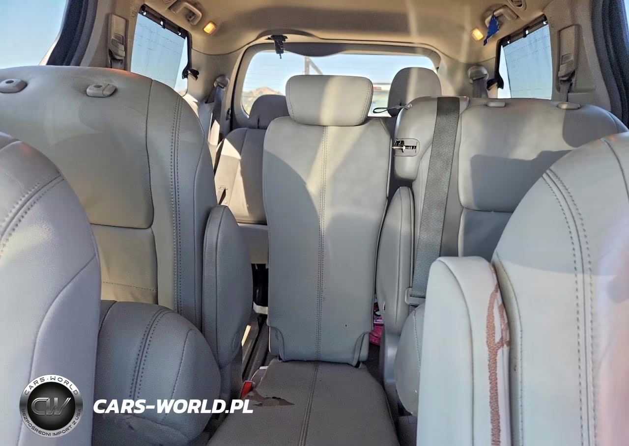 2018 Toyota Sienna Xle 8 Passenger VIN:5TDYZ3DC8JS928331 - 10