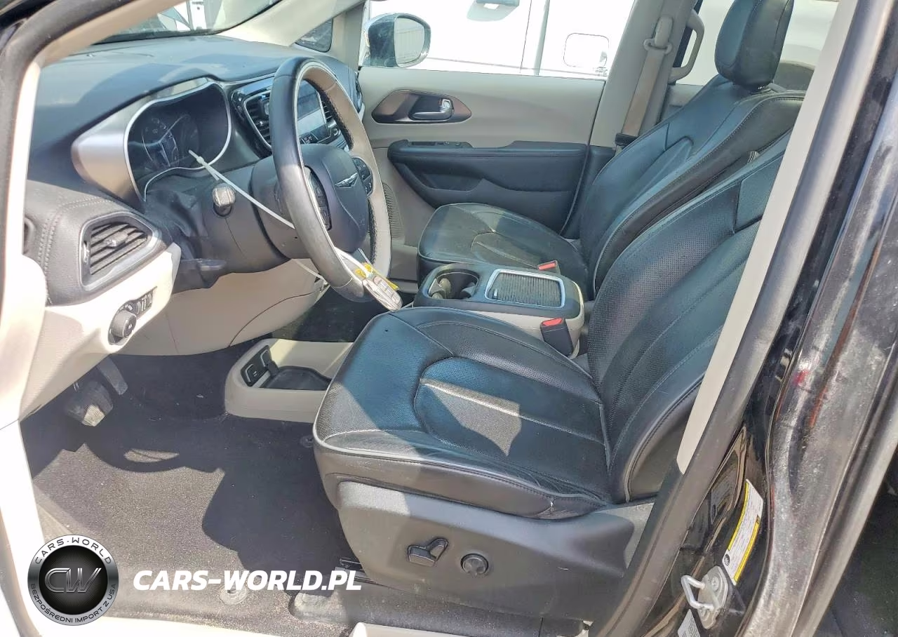 2017 Chrysler Pacifica Limited VIN:2C4RC1GG5HR670412 - 7
