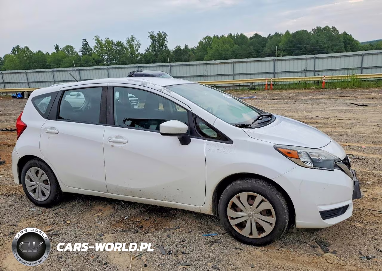 2018 Nissan Versa Note S VIN:3N1CE2CP9JL351922 - 4