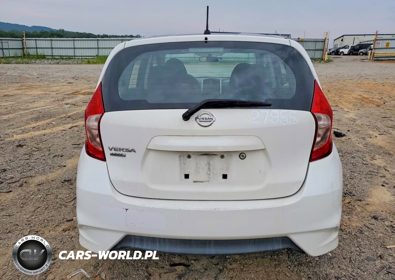 2018 Nissan Versa Note S VIN:3N1CE2CP9JL351922 - 6