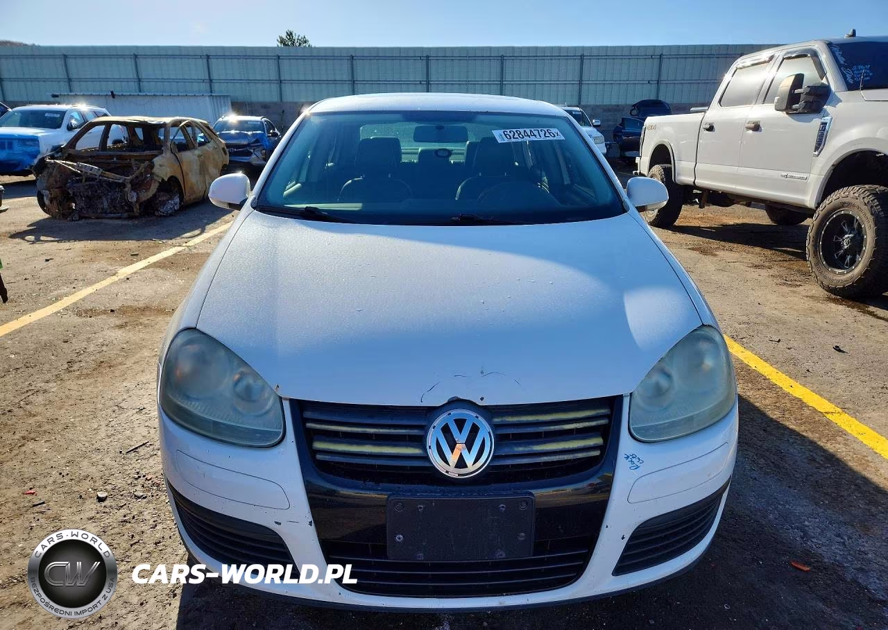 2010 Volkswagen Jetta Wolfsburg VIN:3VWRJ7AJ1AM015199 - 5