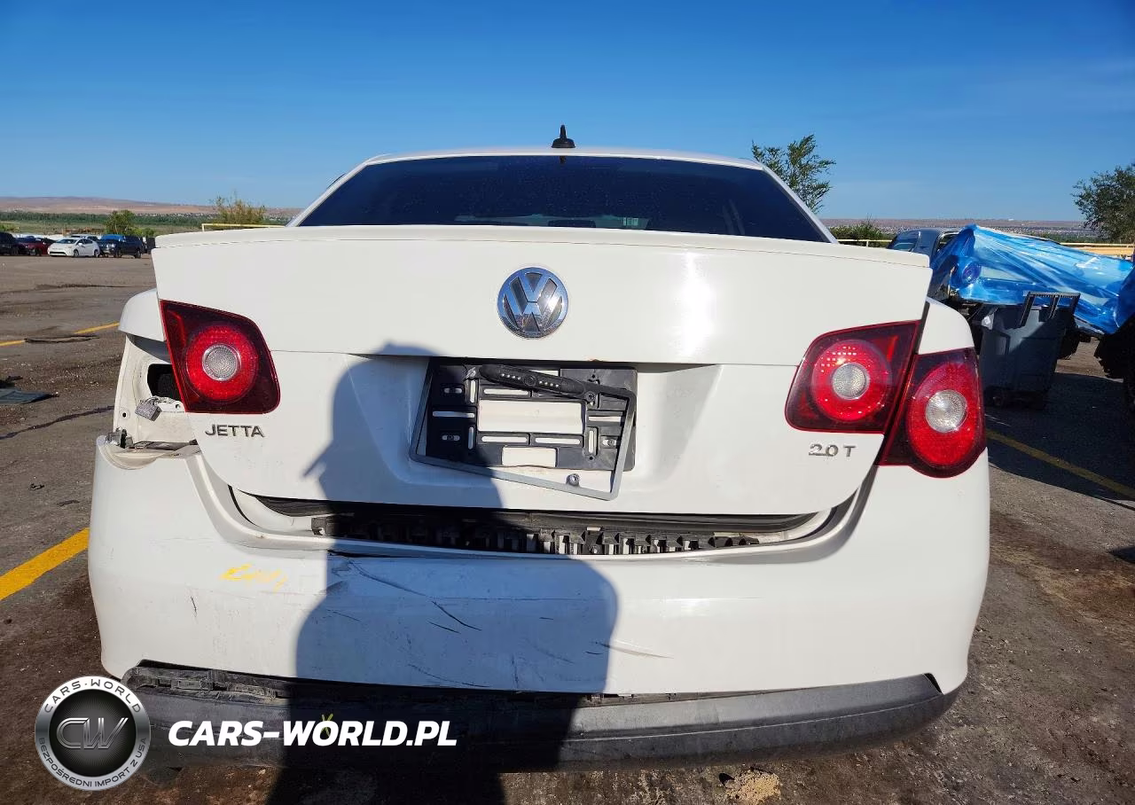 2010 Volkswagen Jetta Wolfsburg VIN:3VWRJ7AJ1AM015199 - 6