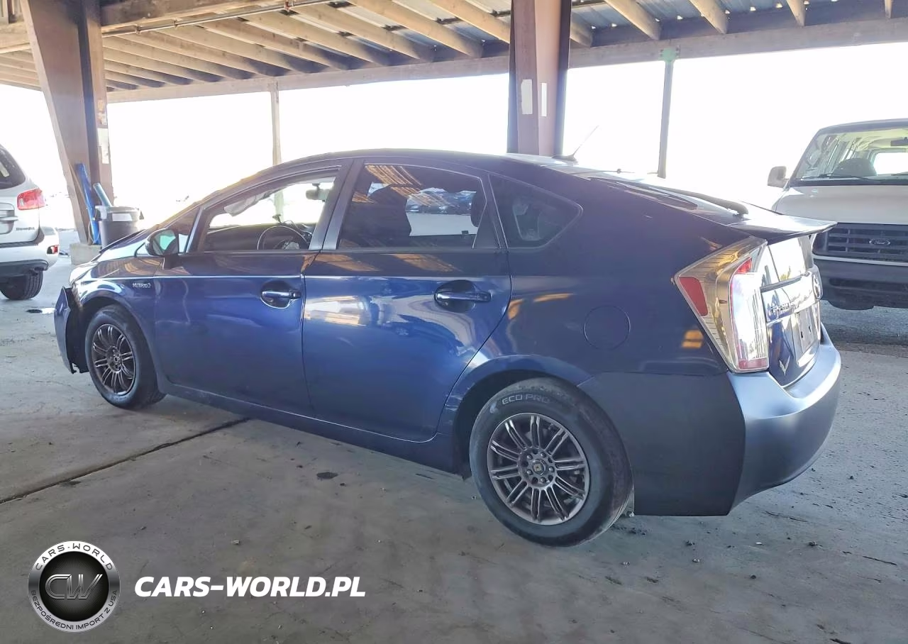 2015 Toyota Prius Three VIN:JTDKN3DUXF0429311 - 2
