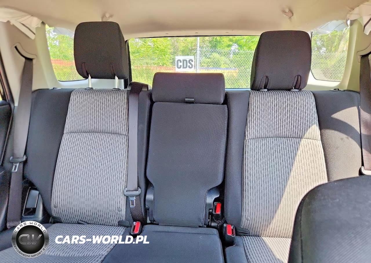 2024 Toyota 4Runner Sr5 VIN:JTEMU5JRXR6300389 - 10