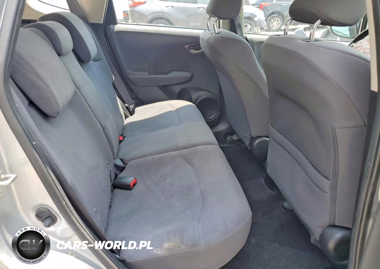 2013 Honda Fit VIN:JHMGE8H35DC080895 - 11