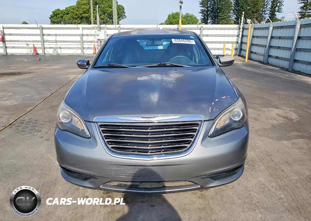 2013 Chrysler 200 Touring VIN:1C3CCBBB0DN629270 - 5