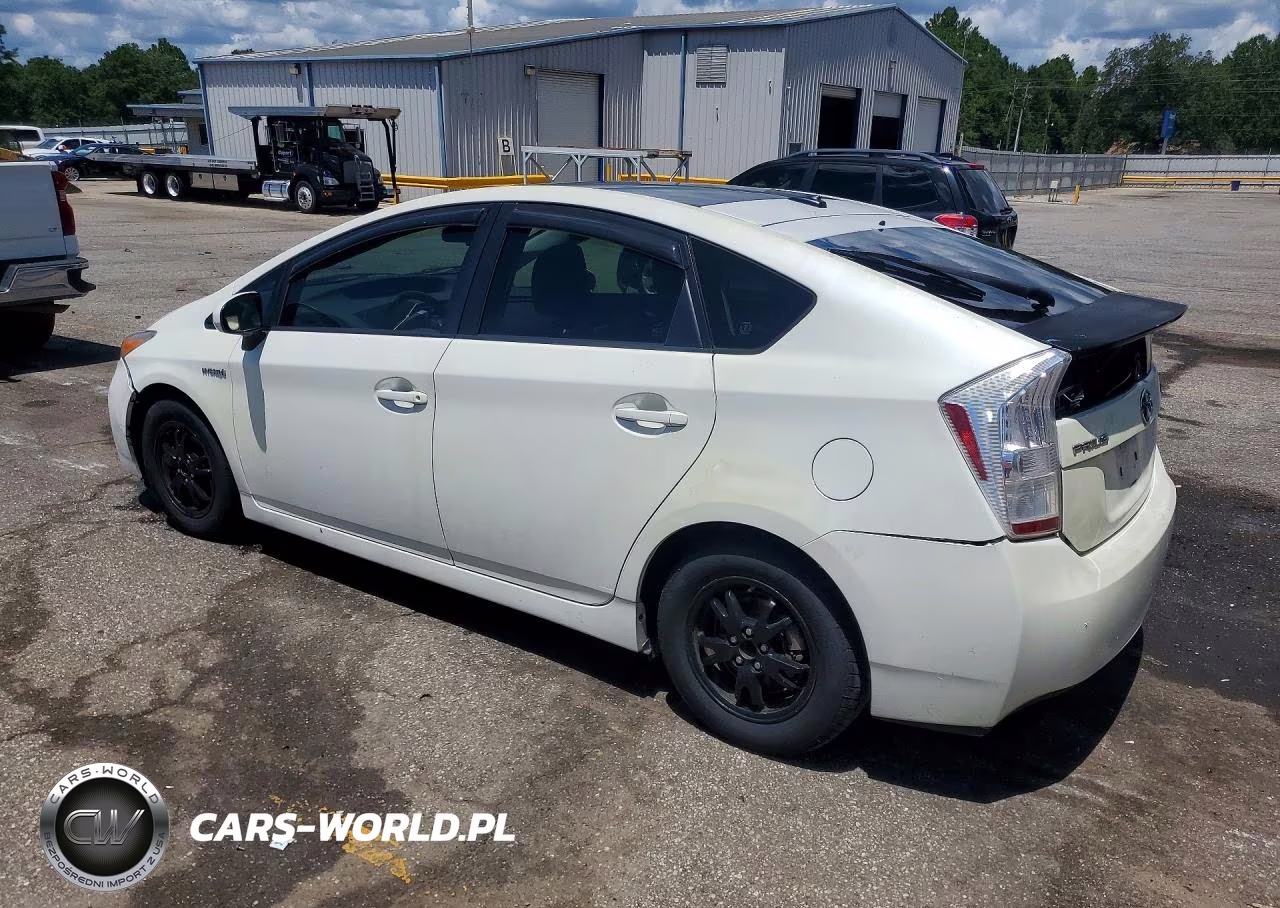 2014 Toyota Prius Three VIN:JTDKN3DU8E0378230 - 2
