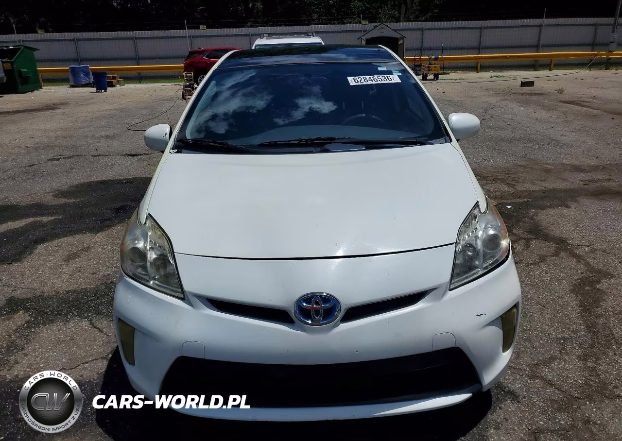 2014 Toyota Prius Three VIN:JTDKN3DU8E0378230 - 5