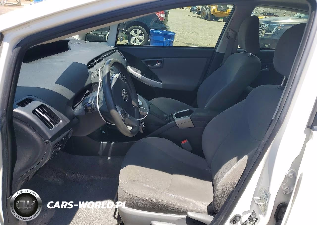 2014 Toyota Prius Three VIN:JTDKN3DU8E0378230 - 7