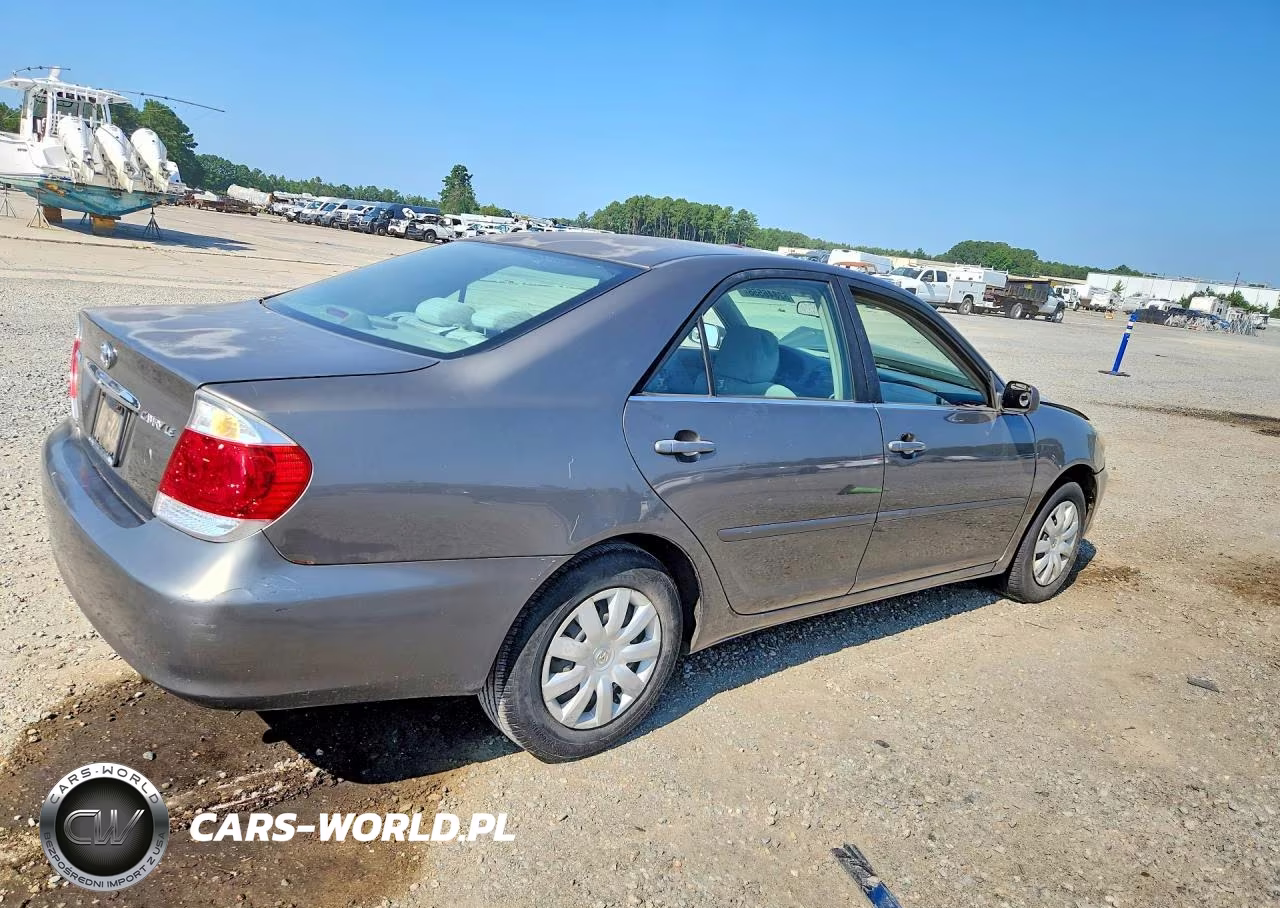 2005 Toyota Camry Le VIN:4T1BE32K45U566278 - 3