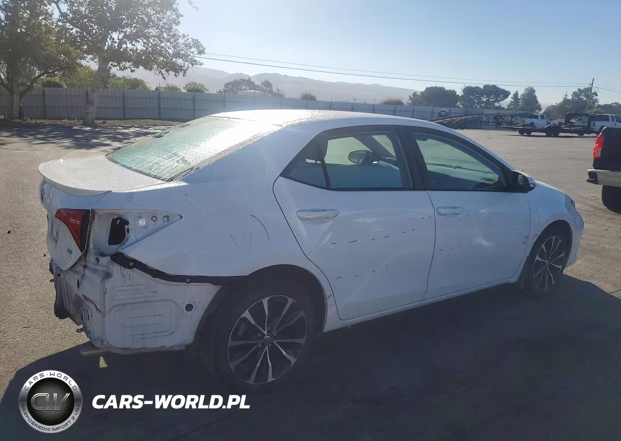 2019 Toyota Corolla Se VIN:2T1BURHE9KC186776 - 3