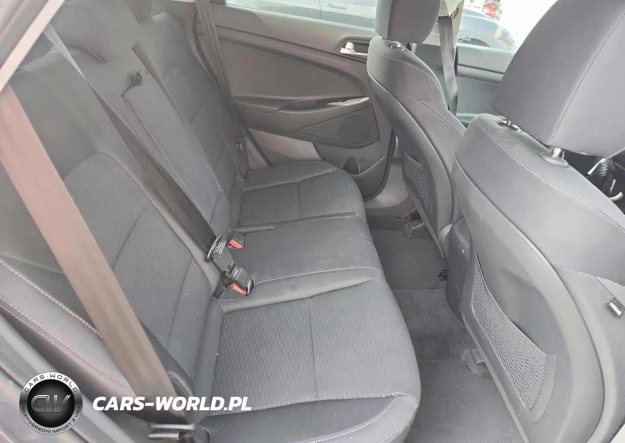 2019 Hyundai Tucson Value VIN:KM8J33A46KU965273 - 11