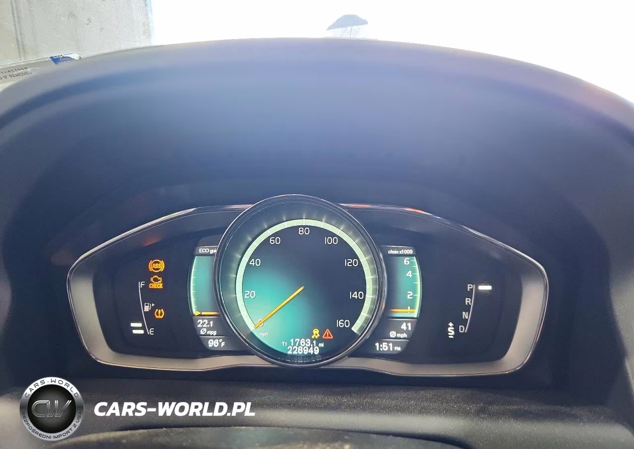 2017 Volvo Xc60 T5 Inscription VIN:YV440MRU9H2021294 - 9