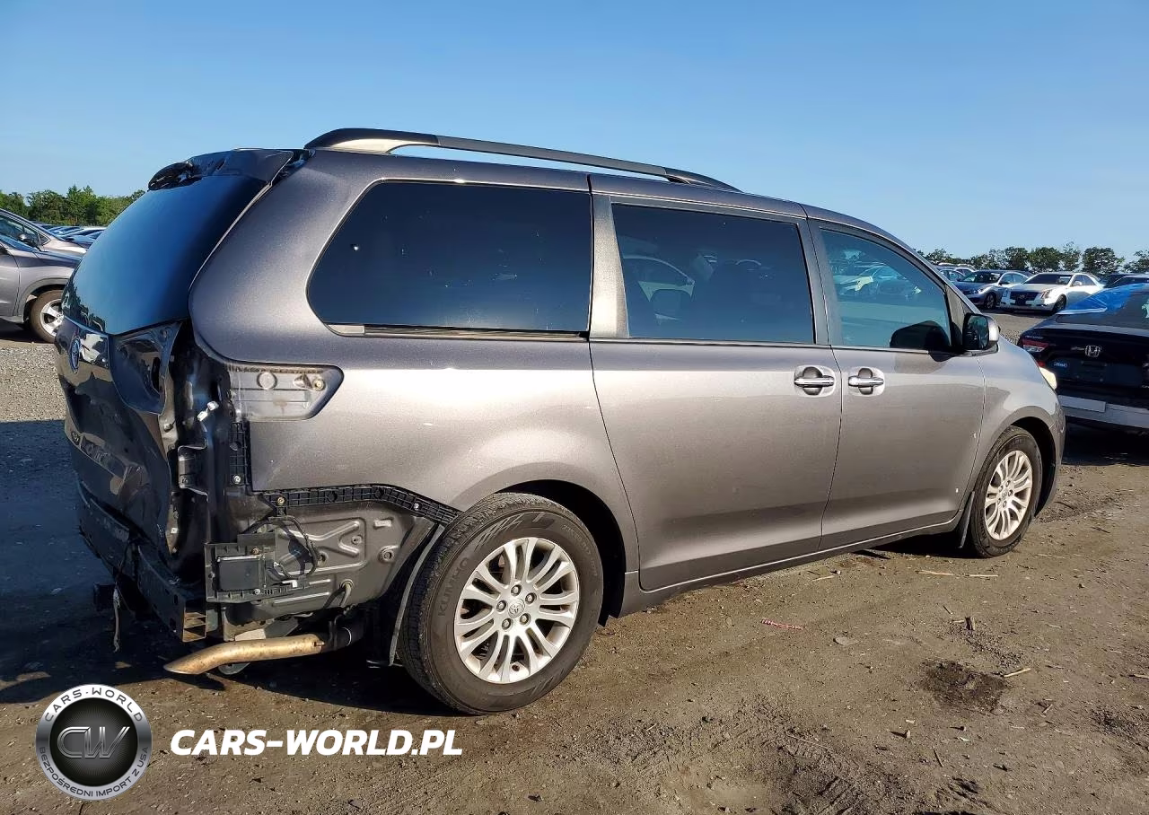 2015 Toyota Sienna Xle 8-Passenger VIN:5TDYK3DC4FS572181 - 3