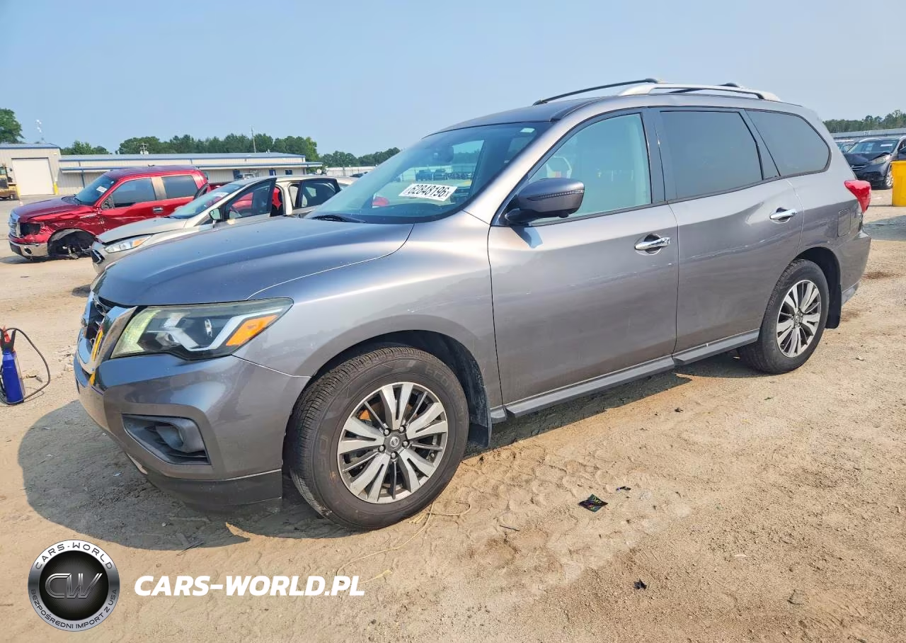 2017 Nissan Pathfinder Sl – zdjęcie 1 z 13