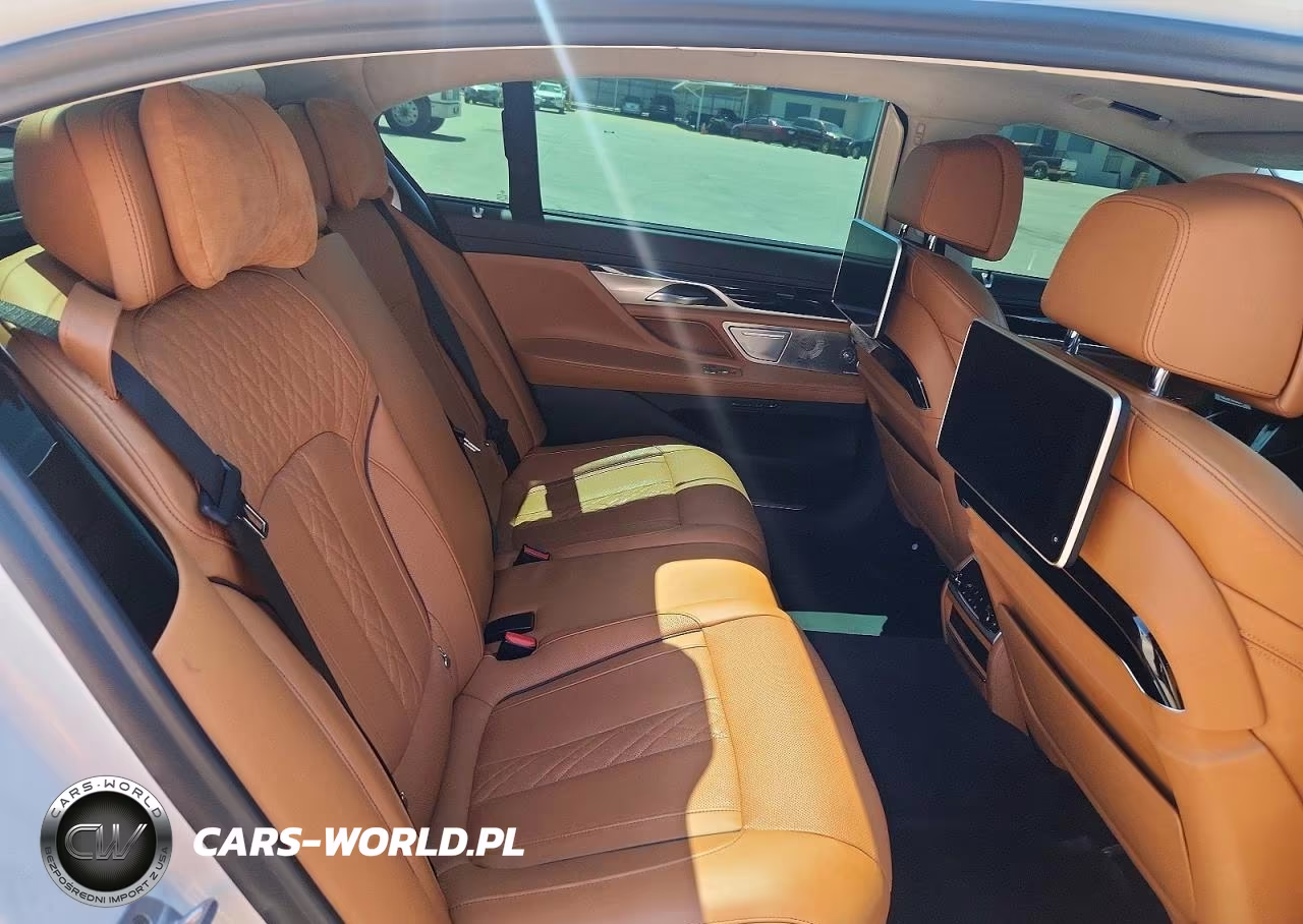 2019 BMW M760 Xi VIN:WBA7H6C58KG615050 - 10