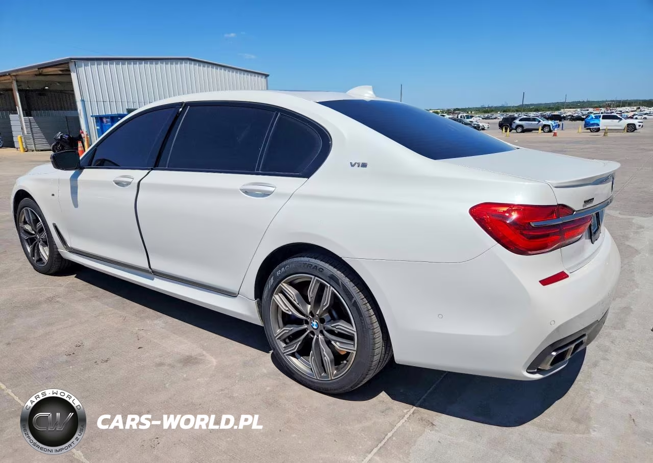 2019 BMW M760 Xi VIN:WBA7H6C58KG615050 - 2