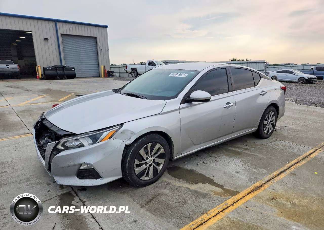 2019 Nissan Altima S