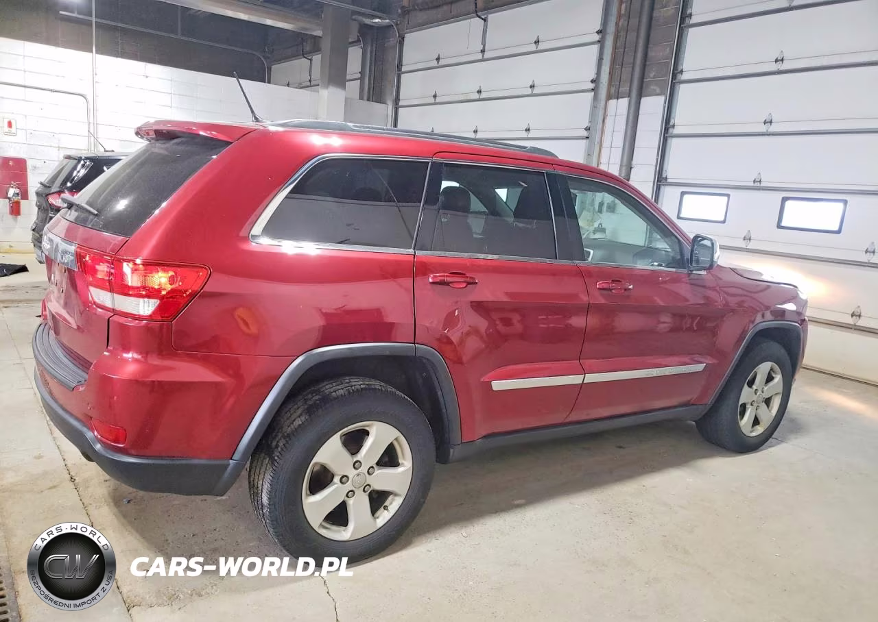 2012 Jeep Grand Cherokee Laredo VIN:1C4RJFAG5CC139692 - 3