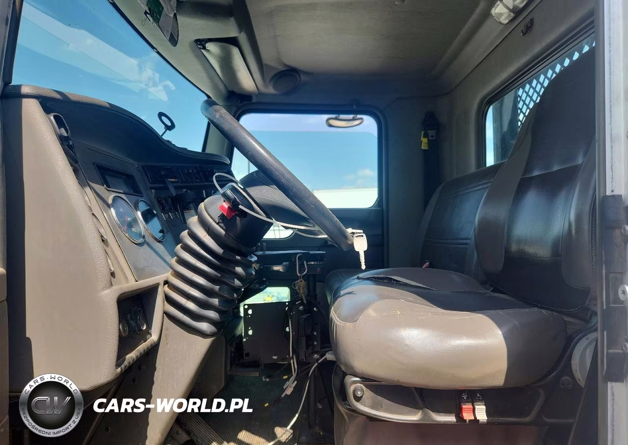 2012 Kenworth Construction T370 VIN:2NKHHM7X9CM303208 - 7