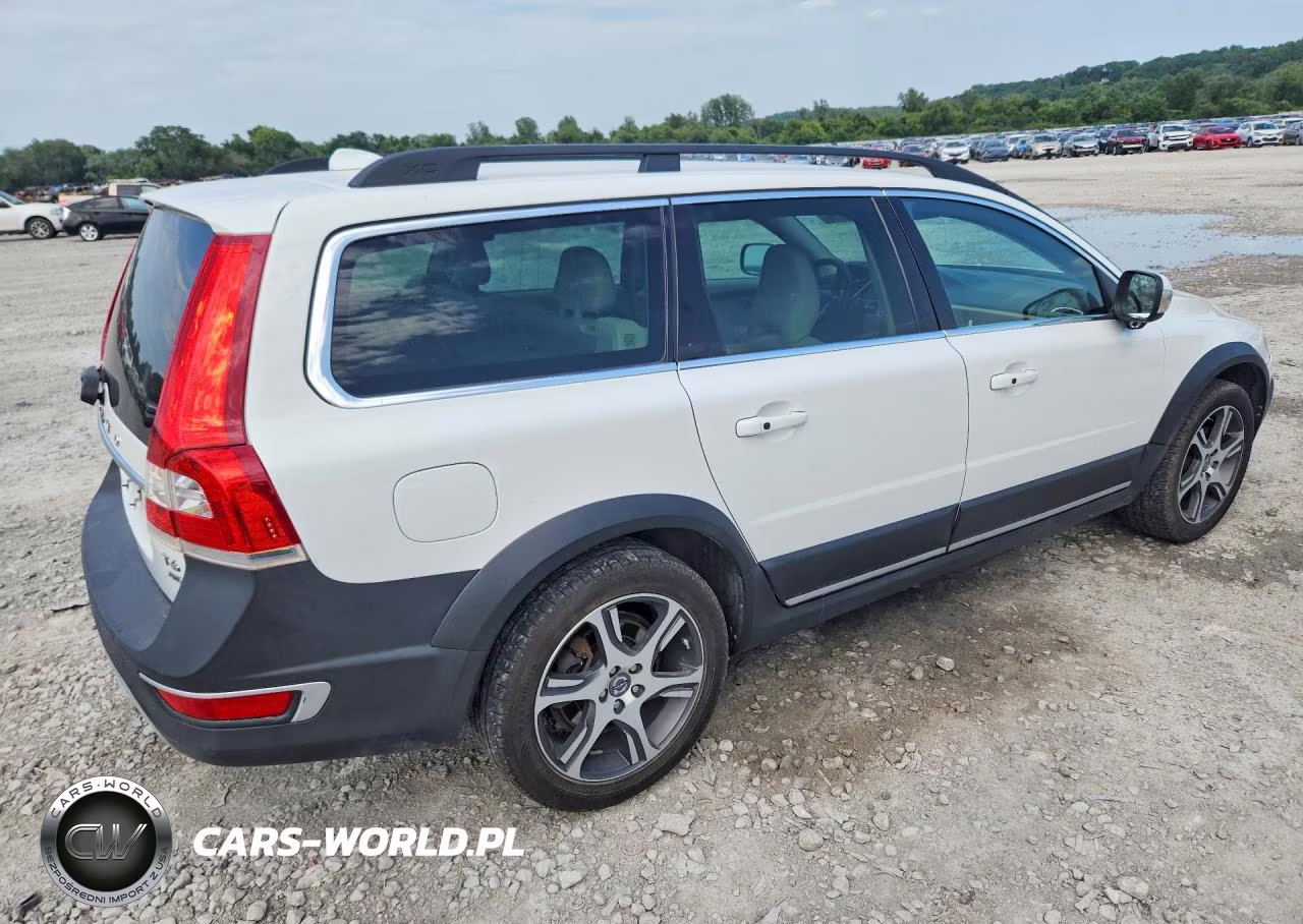 2014 Volvo Xc70 T6 VIN:YV4902BZ8E1181328 - 3