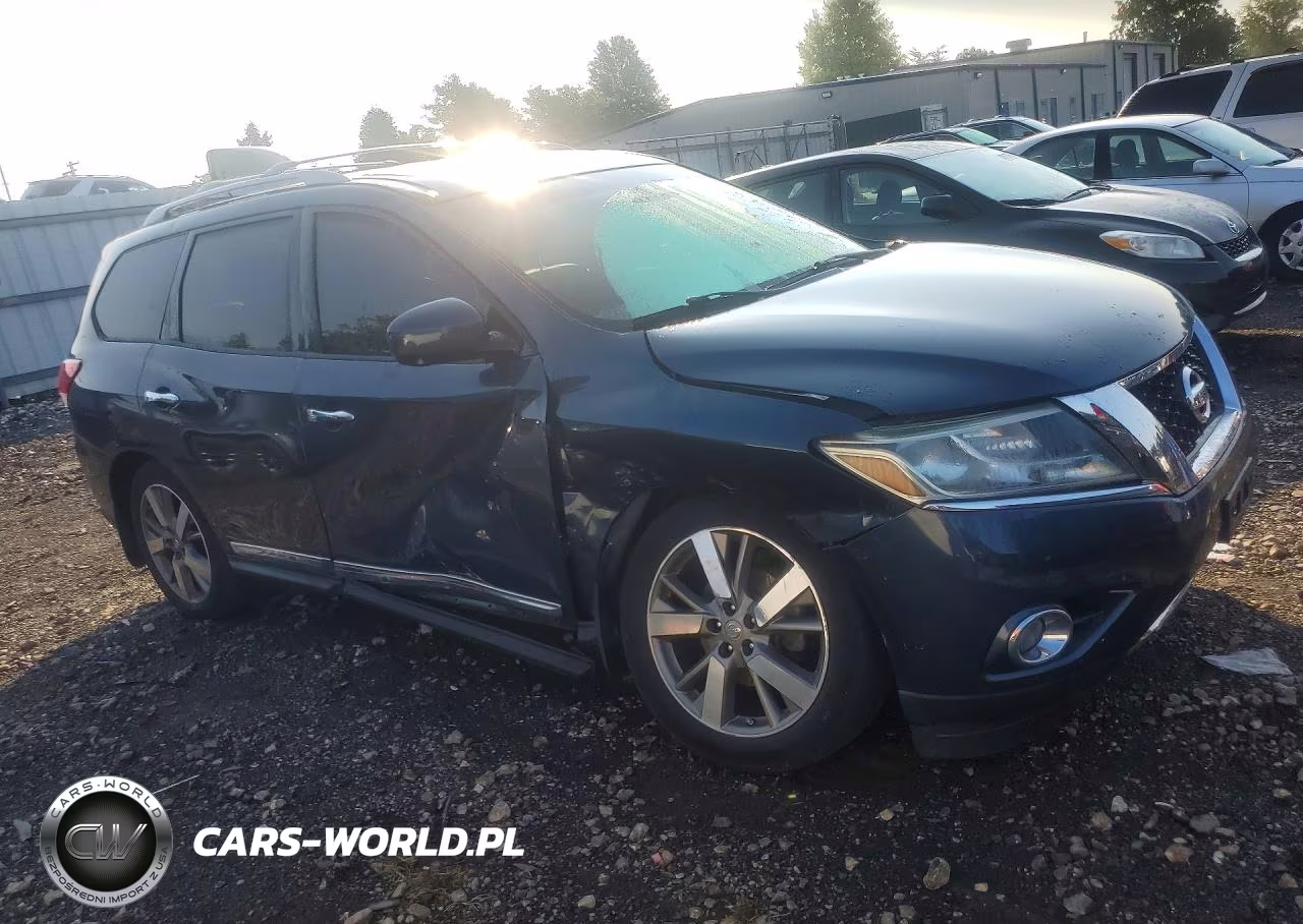2015 Nissan Pathfinder Platinum VIN:5N1AR2MM1FC637324 - 4