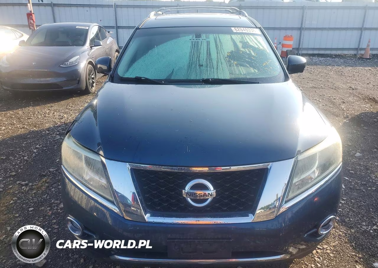 2015 Nissan Pathfinder Platinum VIN:5N1AR2MM1FC637324 - 5