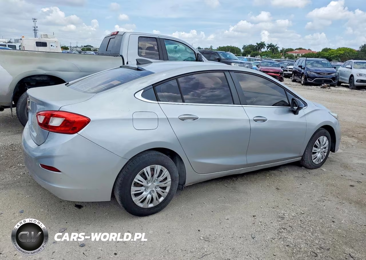 2017 Chevrolet Cruze Ls VIN:1G1BC5SMXH7258227 - 3