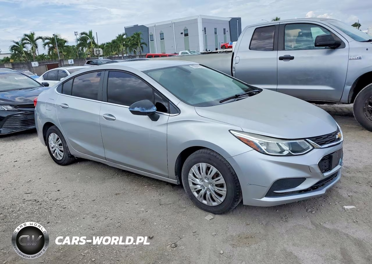 2017 Chevrolet Cruze Ls VIN:1G1BC5SMXH7258227 - 4