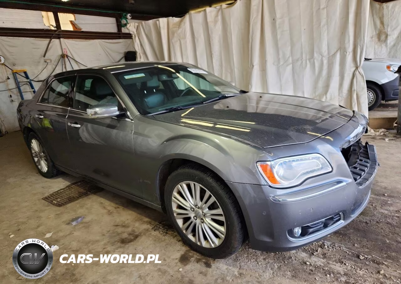 2012 Chrysler 300 Limited VIN:2C3CCAHG0CH314036 - 4