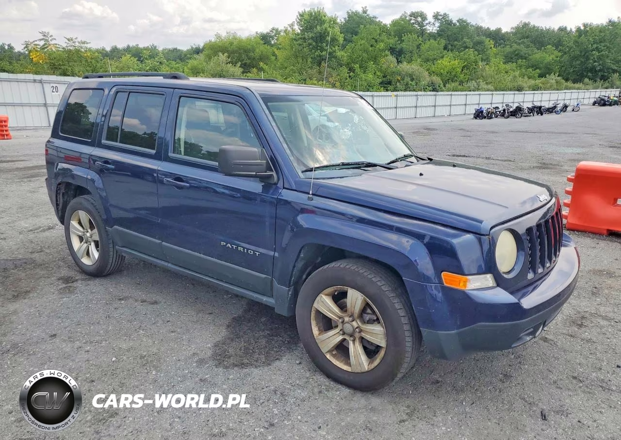 2012 Jeep Patriot Sport VIN:1C4NJRBB5CD636142 - 4